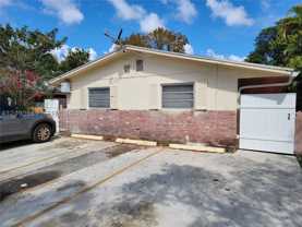 28 Sw 8th St #2 - Photo 1 of 1