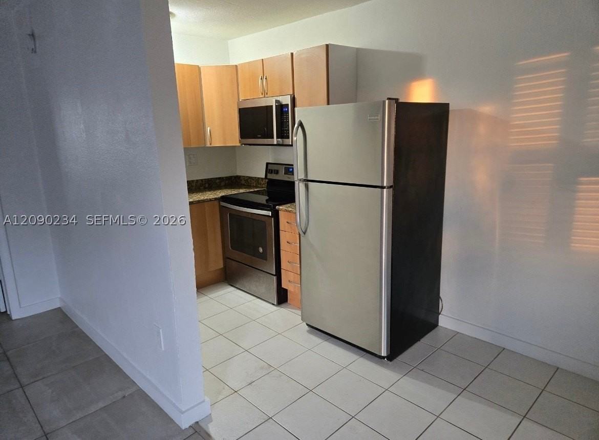 4444 Sw 67th Ave #20 - Photo 2 of 5