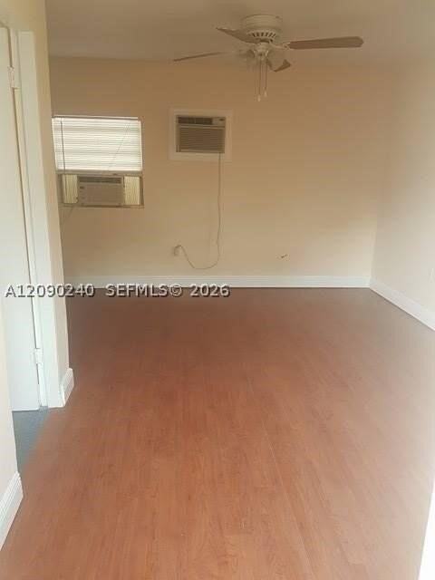 1519 N 59th Ter - Photo 2 of 5