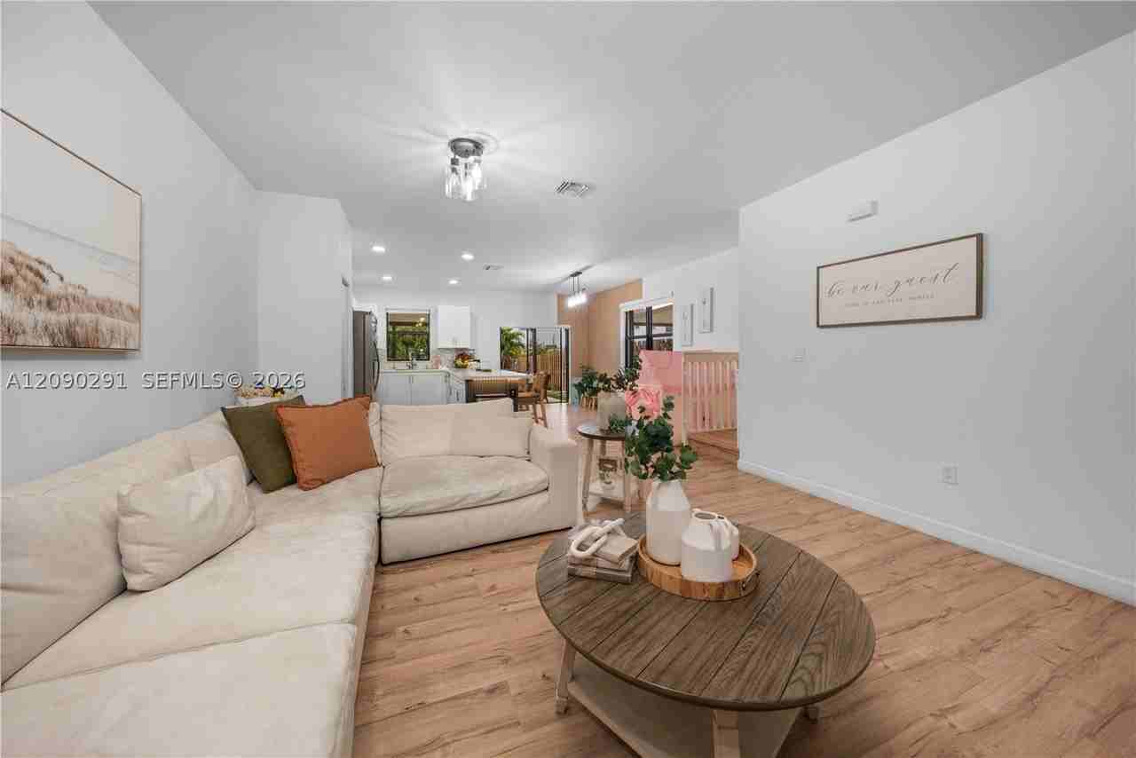 25511 Sw 108th Ct #25511 - Photo 6 of 28