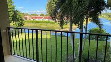 featured image of 1566 Lake Crystal Dr #E