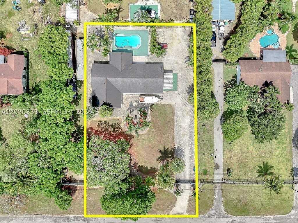 26100 Sw 192nd Ave - Photo 6 of 50