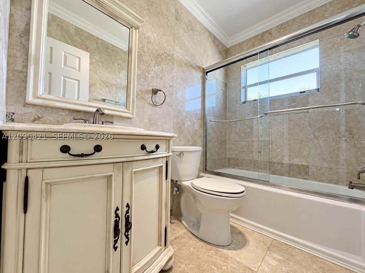 1420 Atlantic Shores Blvd #339 - Photo 5 of 7