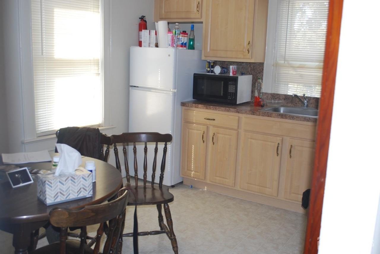 111 S Main St - Photo 2 of 8