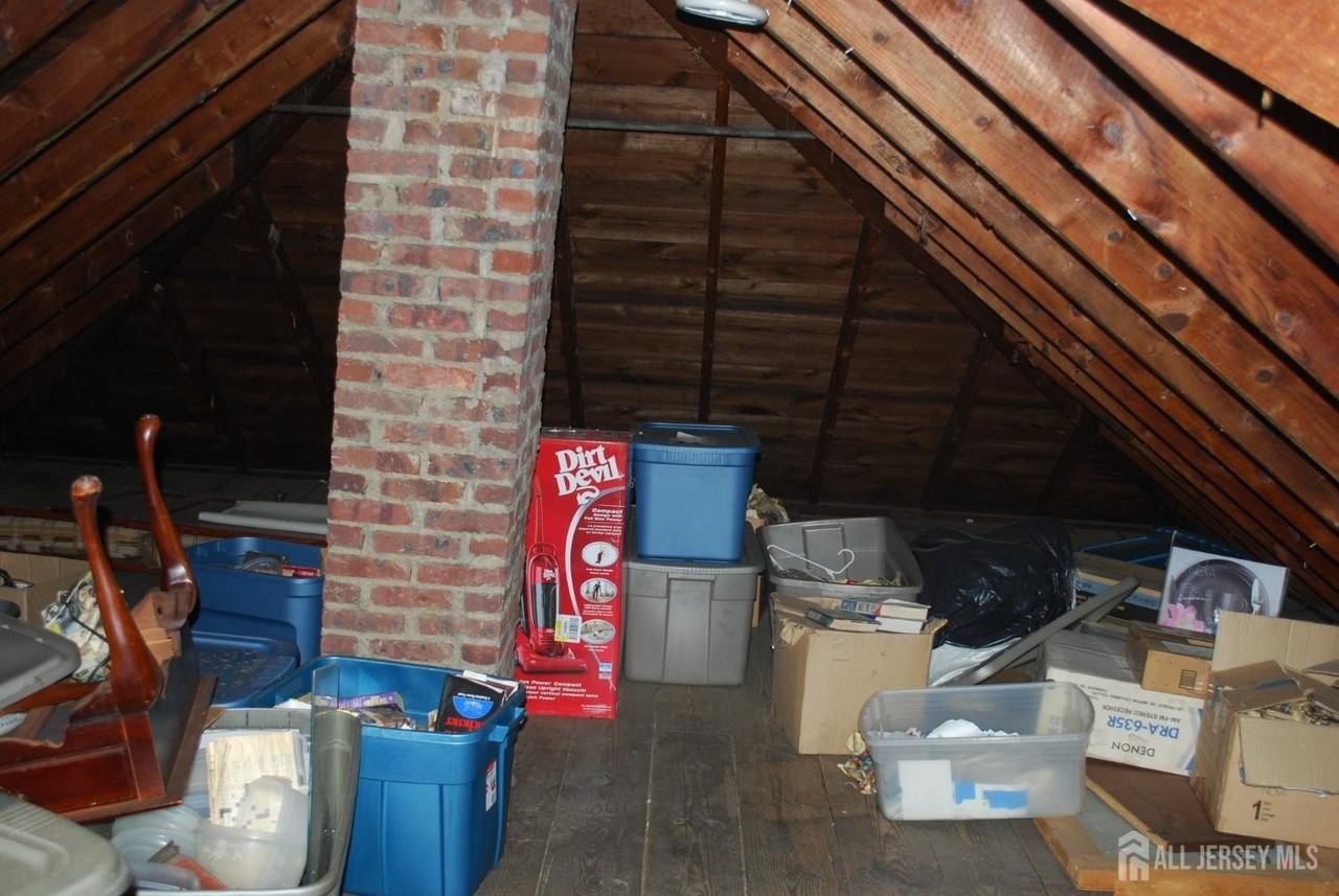 111 S Main St - Photo 7 of 8