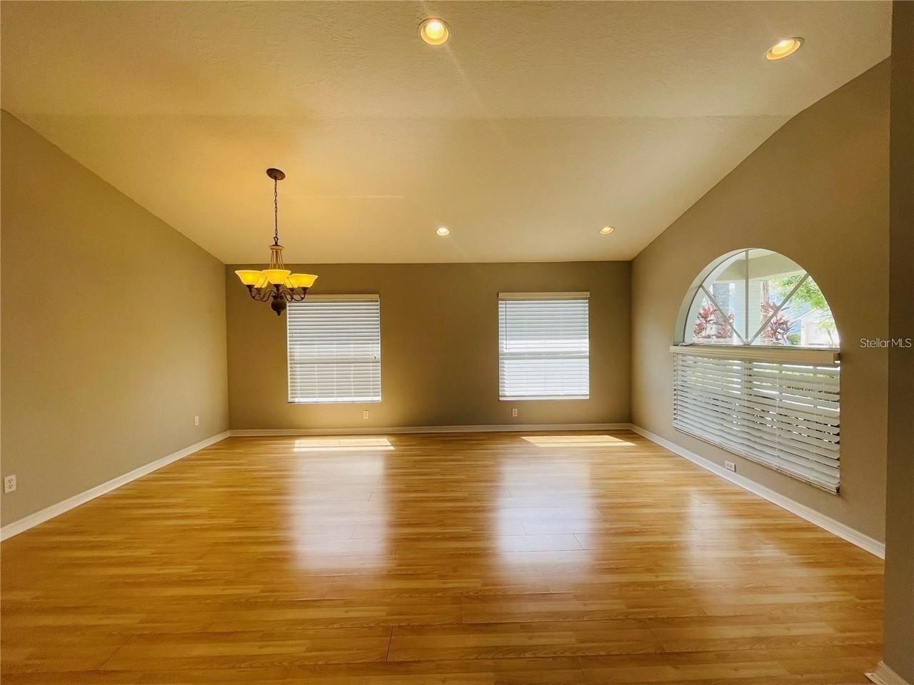 1822 Raven Glen Dr - Photo 6 of 34