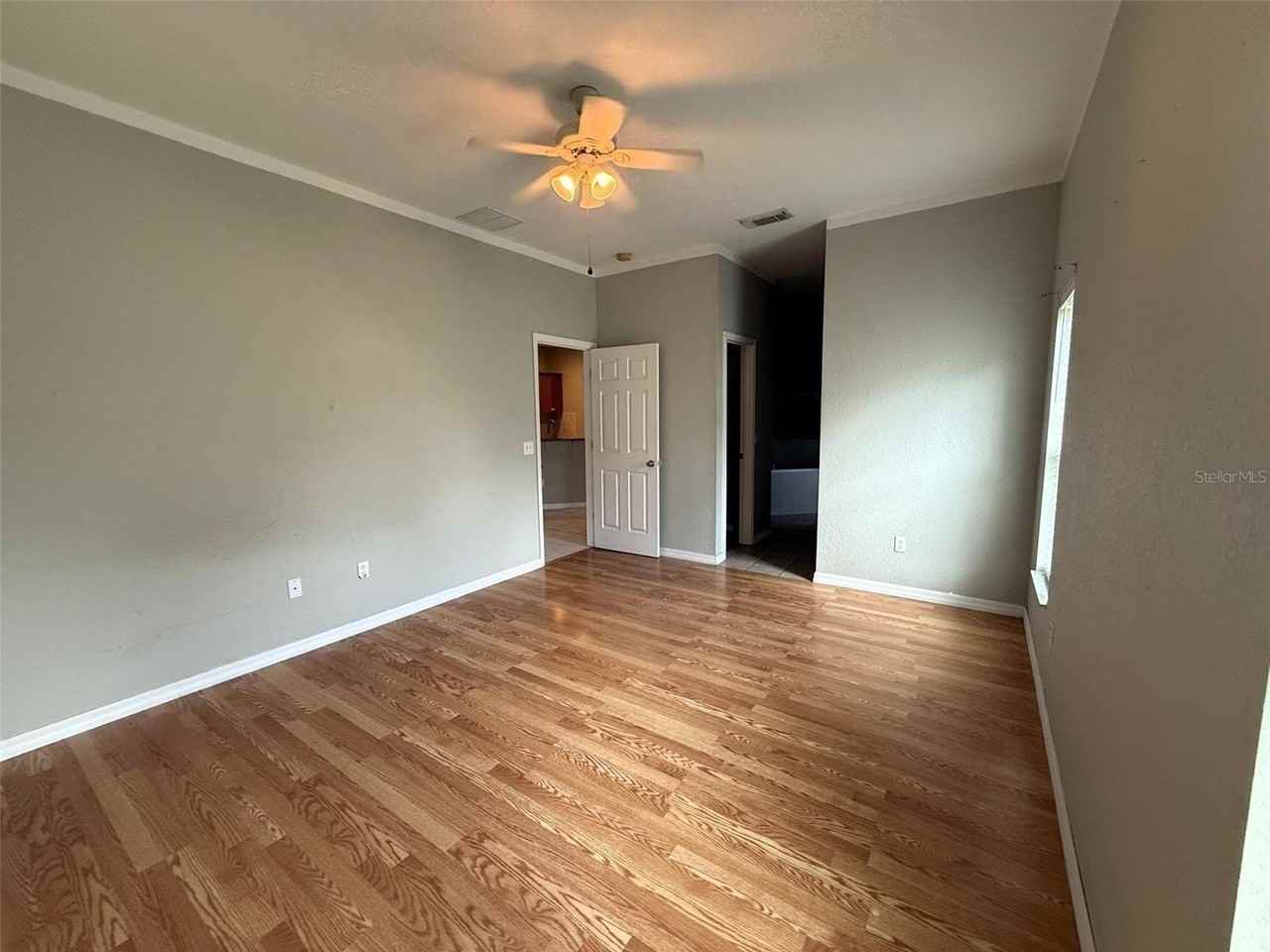1137 Ring St - Photo 7 of 9