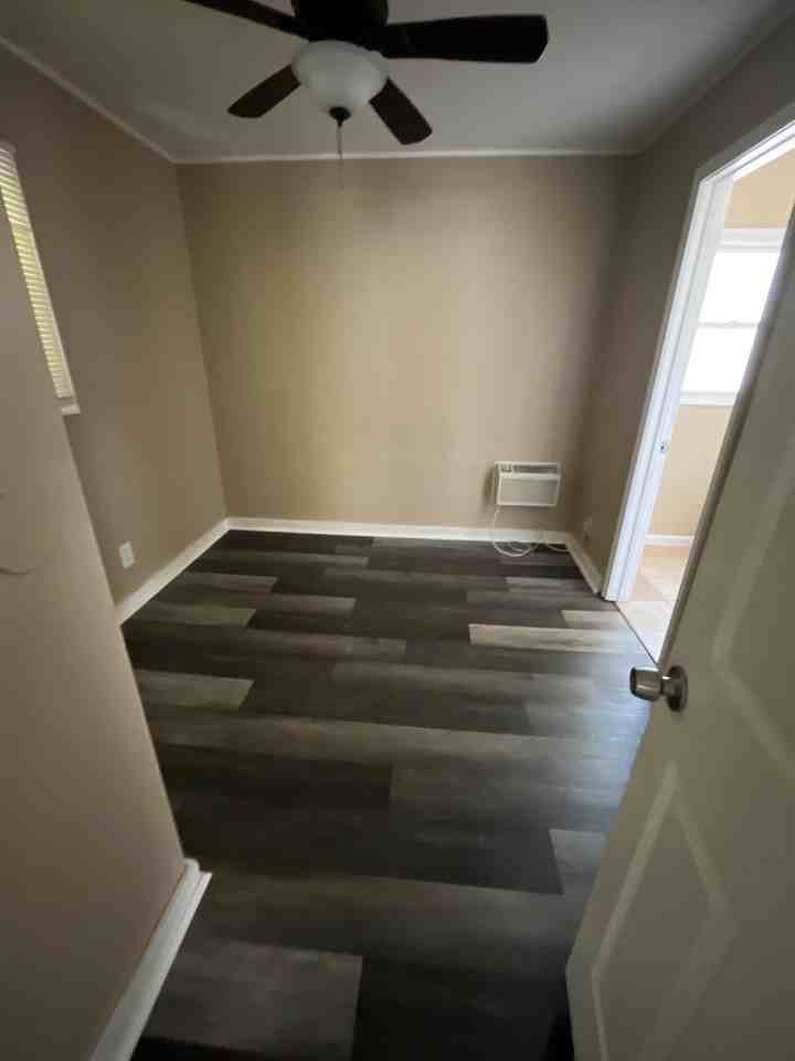 205 Elbring Dr #1 - Photo 4 of 5