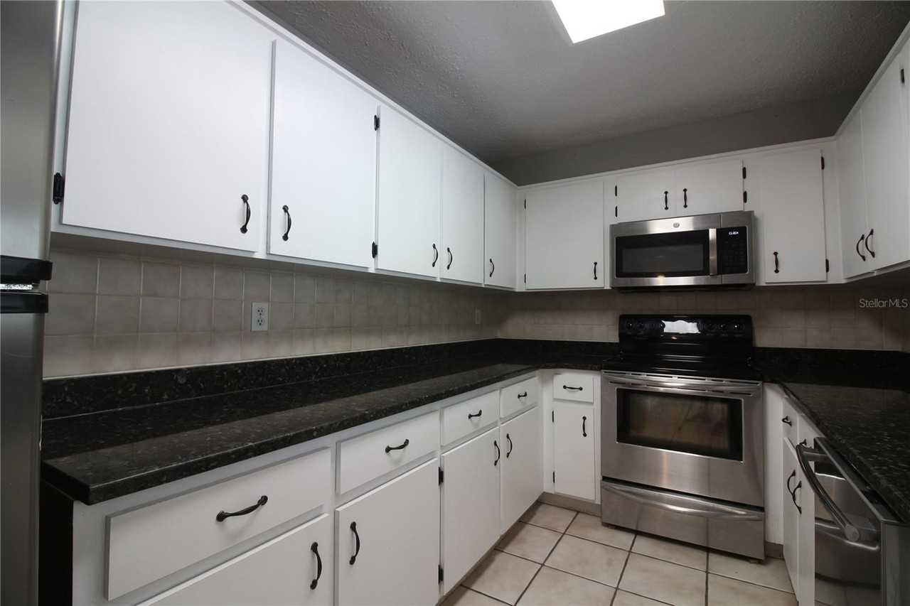 739 Lake June Rd - Photo 7 of 18