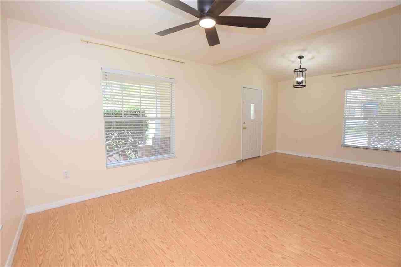 302 W Belmar St - Photo 5 of 22
