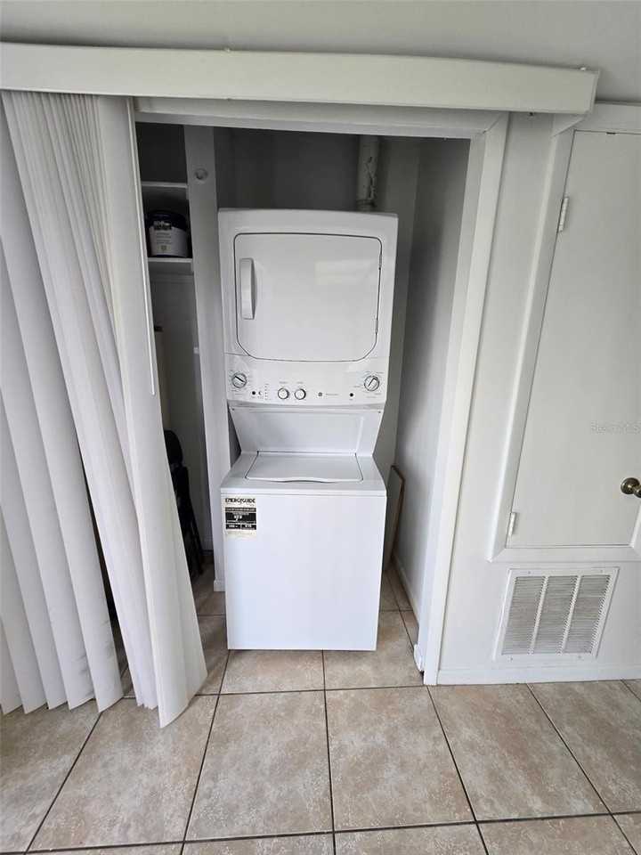 3540 Khayyam Ave - Photo 7 of 14