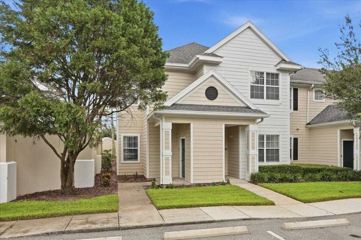 430 Southern Pecan Cir #201