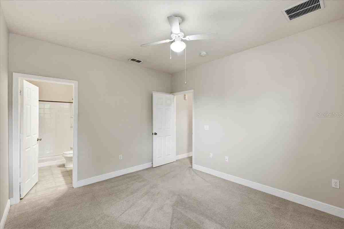 430 Southern Pecan Cir #201 - Photo 3 of 22