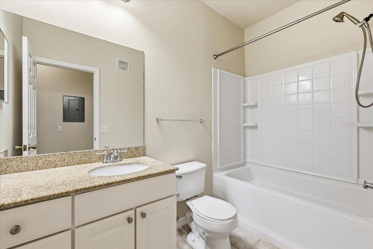 430 Southern Pecan Cir #201 - Photo 7 of 22