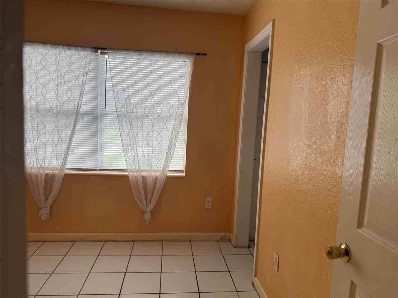 5401 Hermosa St - Photo 6 of 13