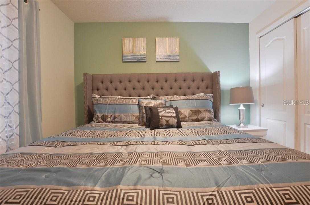 8854 Geneve Ct - Photo 5 of 35