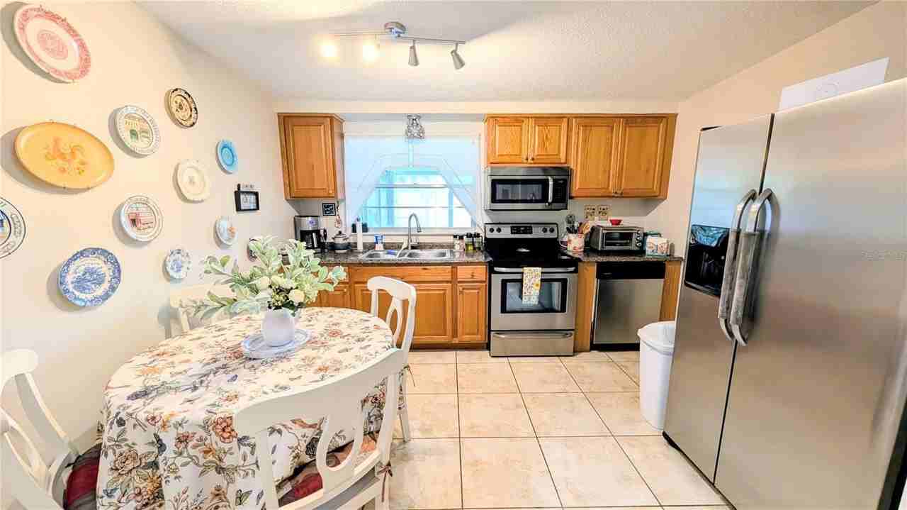 19 Lamplight Ln - Photo 4 of 11