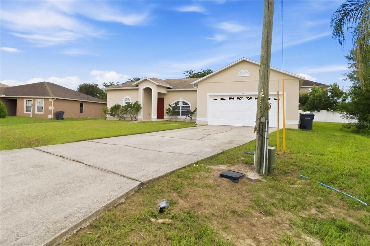 251 Grouper Ct - Photo 3 of 28
