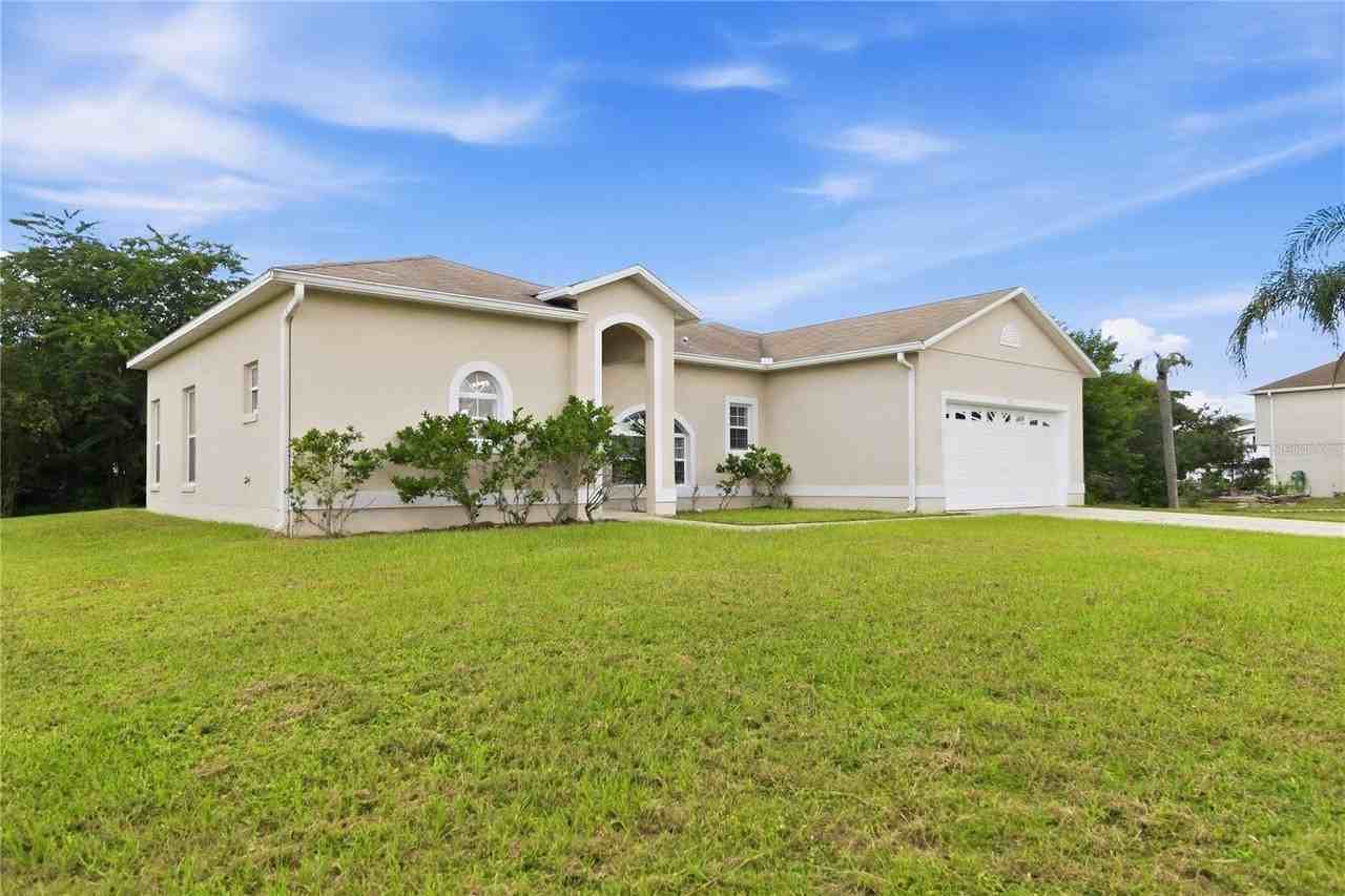 251 Grouper Ct - Photo 4 of 28
