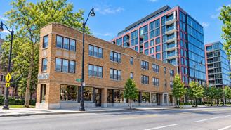 2512 N Lincoln Ave #2 - Photo 1 of 1