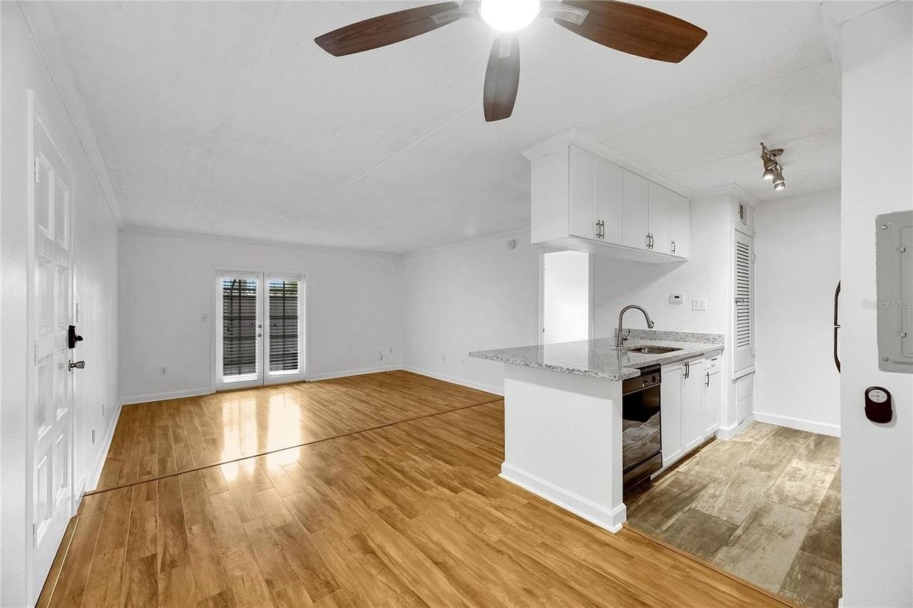 5304 W Kennedy Blvd #106 - Photo 4 of 42