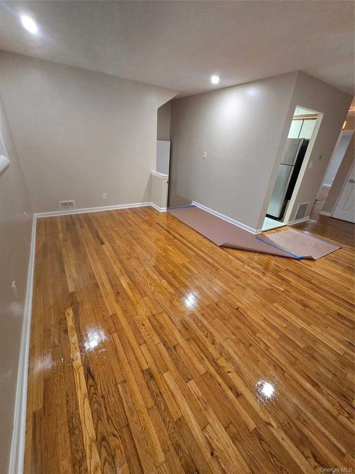 13028 144th St #2 - Photo 5 of 11