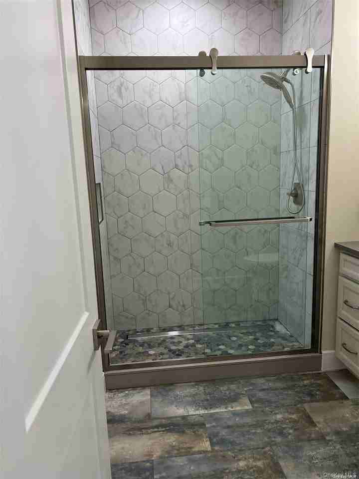 1080 New York Ave #307 - Photo 4 of 10