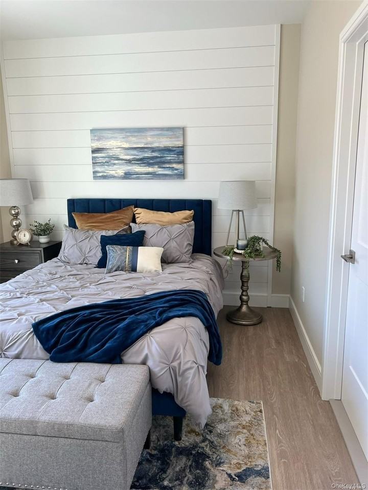 1080 New York Ave #307 - Photo 5 of 10