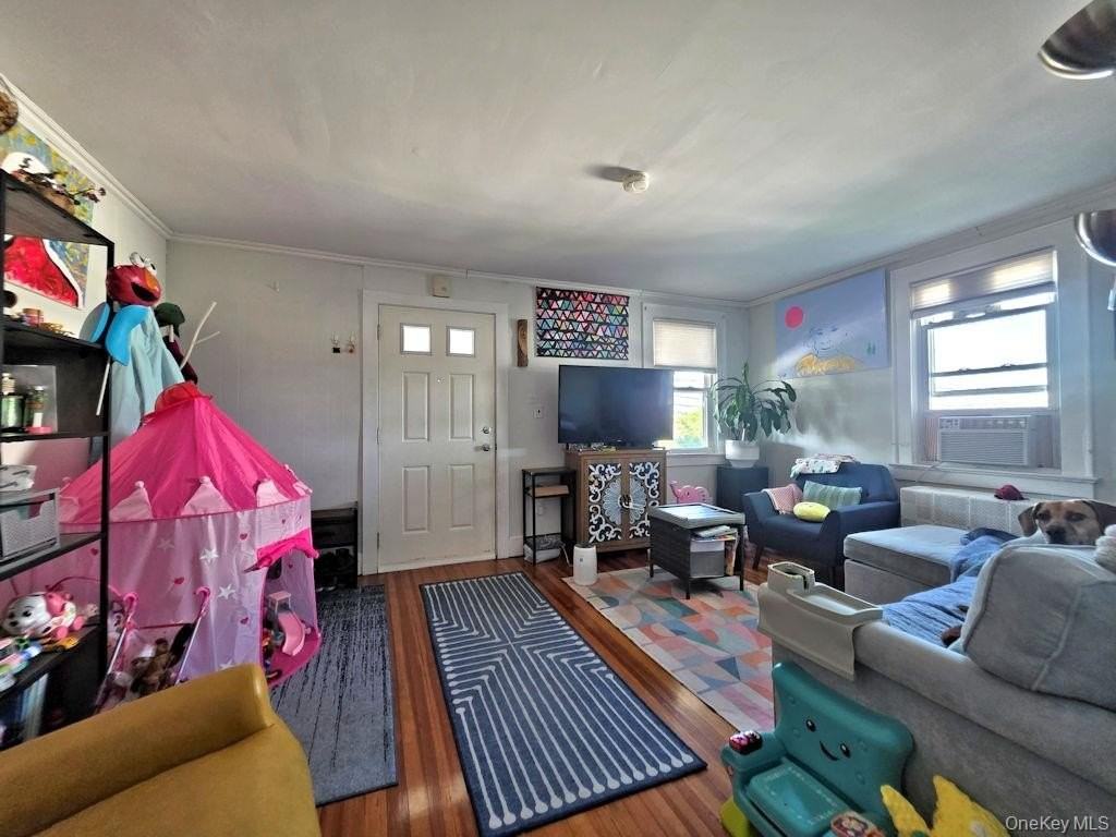 221 S Ridge St #2ndFL - Photo 5 of 9