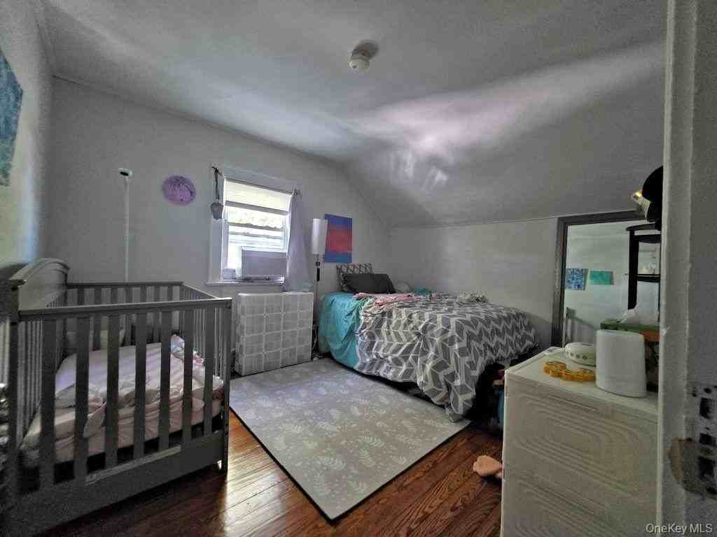 221 S Ridge St #2ndFL - Photo 7 of 9