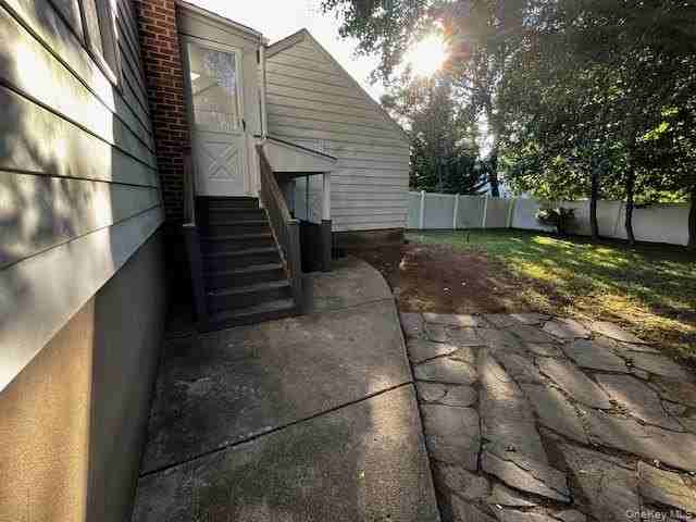 21 Northview Ter - Photo 3 of 24