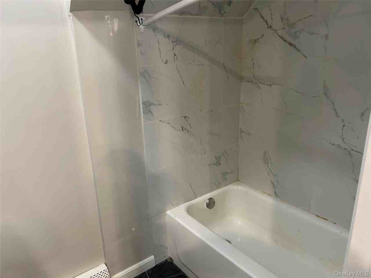 94 N Highland Ave #4 - Photo 3 of 5