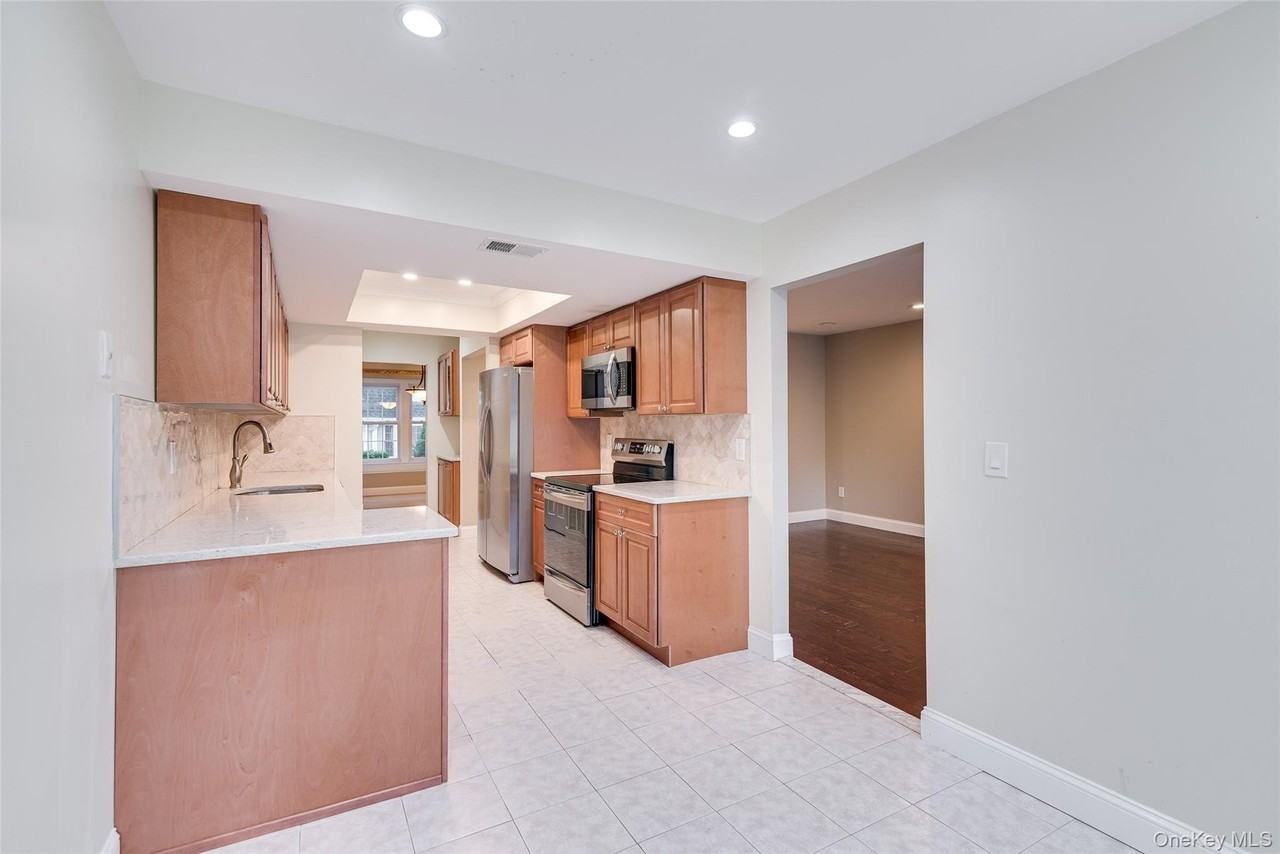 102 Glen Way - Photo 6 of 21