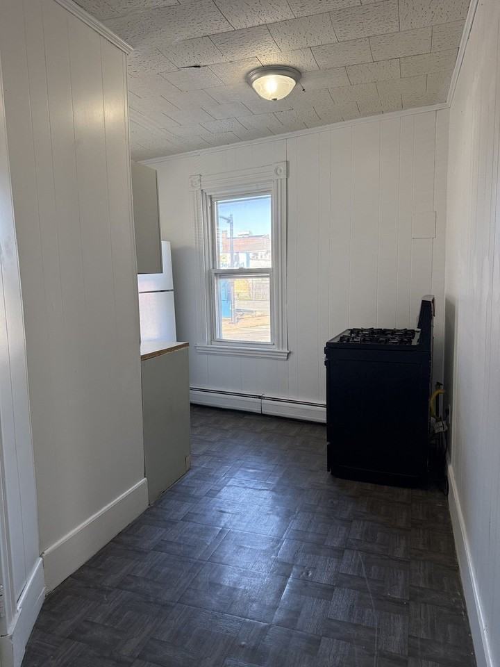 49 County St #1F - Photo 5 of 6