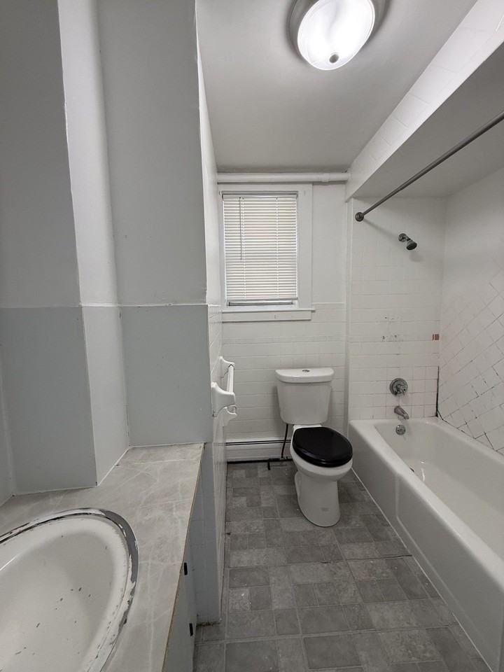 49 County St #1F - Photo 6 of 6
