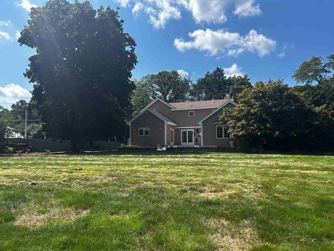 22 Hudson Rd - Photo 2 of 14