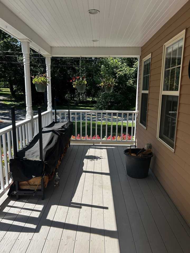 22 Hudson Rd - Photo 4 of 14
