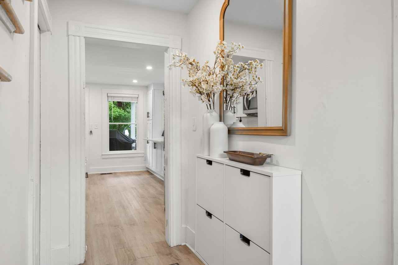 29 Sterling St #29 - Photo 5 of 33