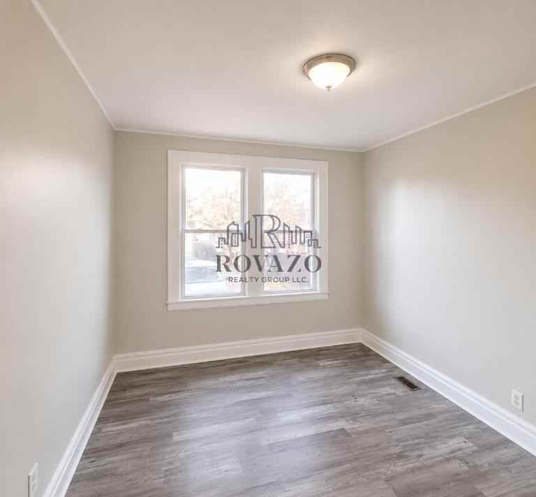 248 Nye Ave #5B - Photo 6 of 7