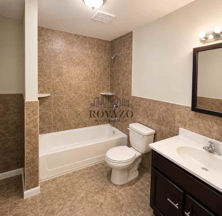 493 Irvine Turner Blvd #4C - Photo 3 of 6