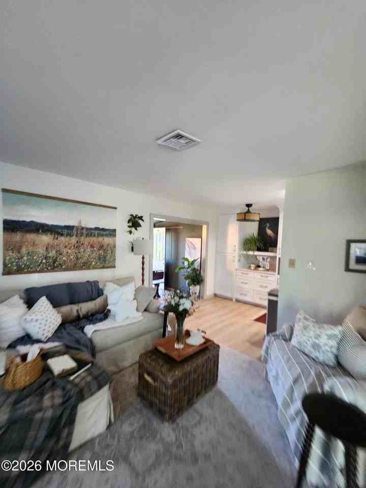 1 S Seas Ct - Photo 3 of 22