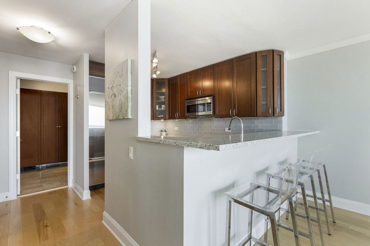 1030 N State St #52A - Photo 3 of 18