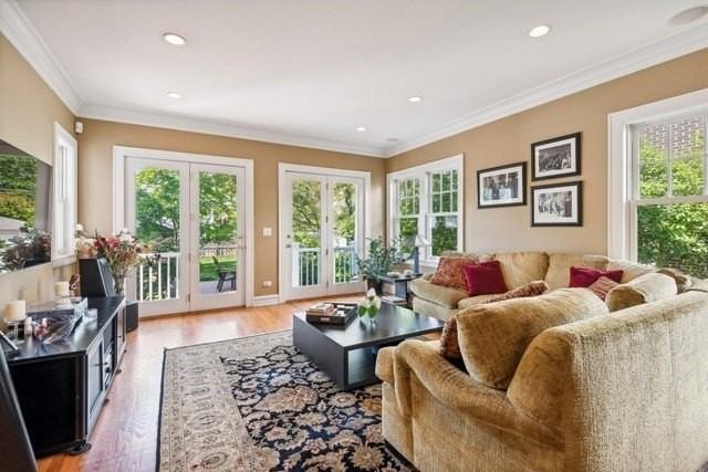 1316 Ashland Ave - Photo 6 of 20
