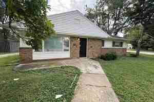 featured image of 101 Shabbona Dr