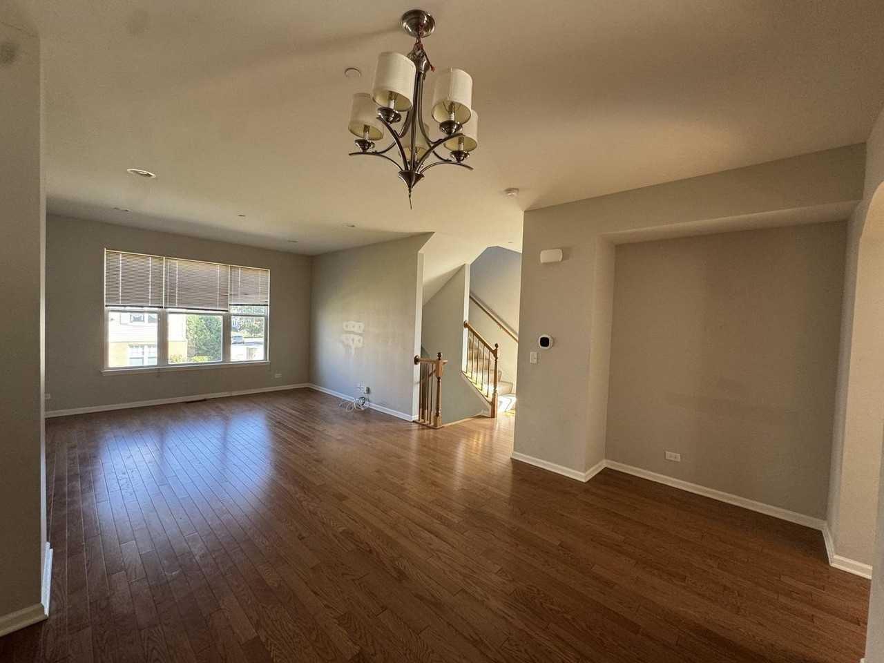 1238 Evergreen Ave - Photo 3 of 15