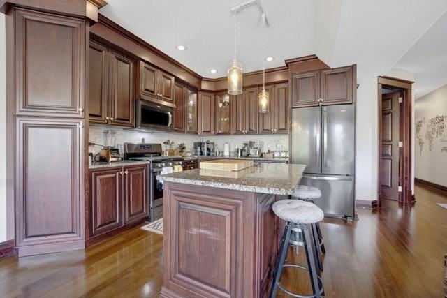 3106 W Lyndale St #3B - Photo 3 of 14