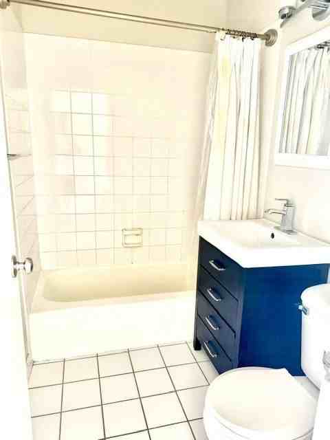1260 W Byron St #2 - Photo 6 of 8