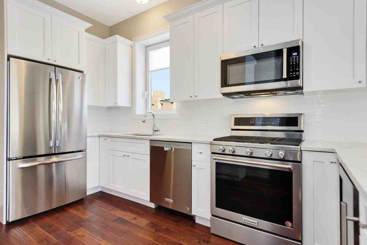 2518 W Division St #3W - Photo 5 of 13
