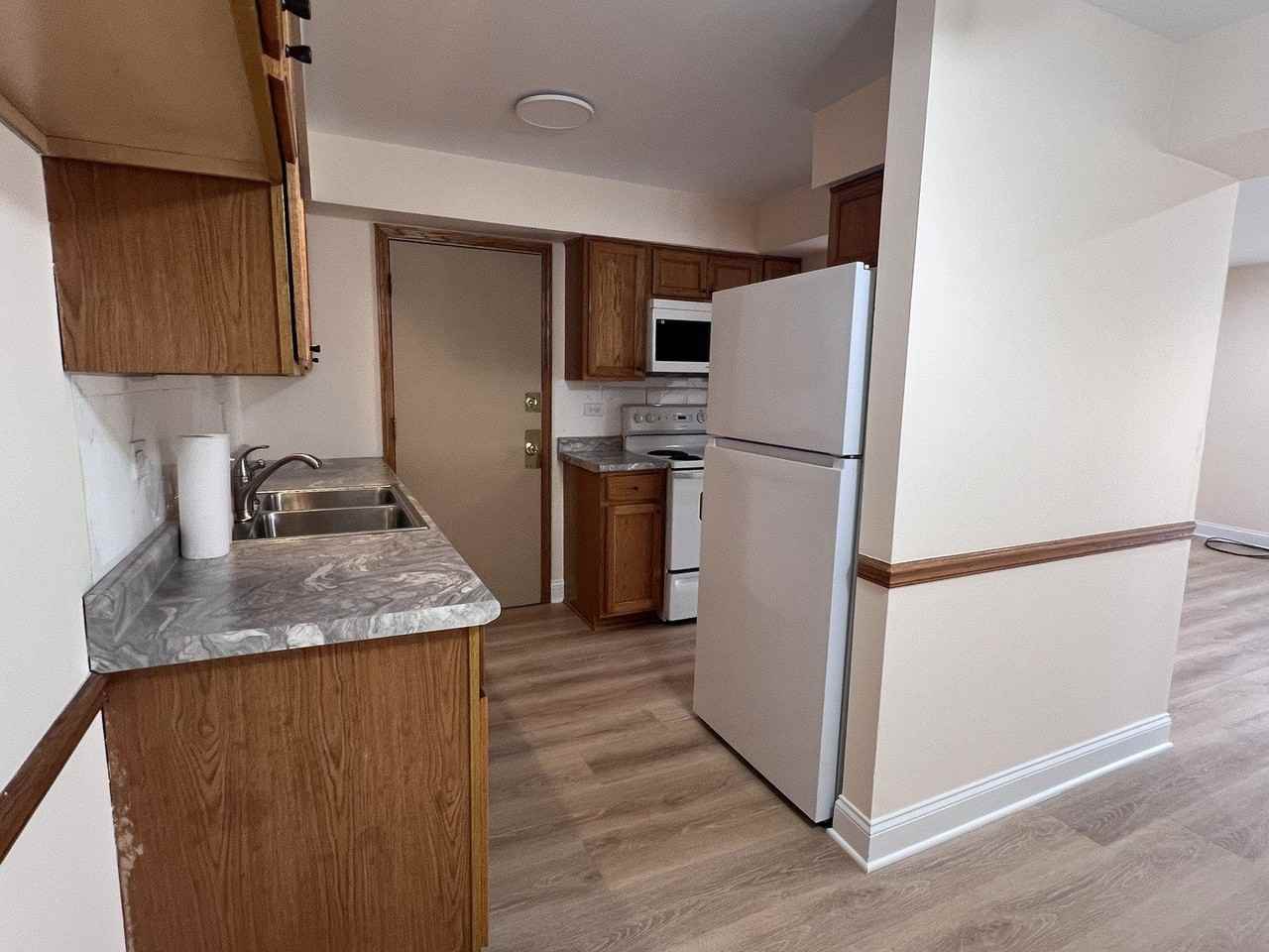 7109 Laverne Ln #2A - Photo 4 of 15