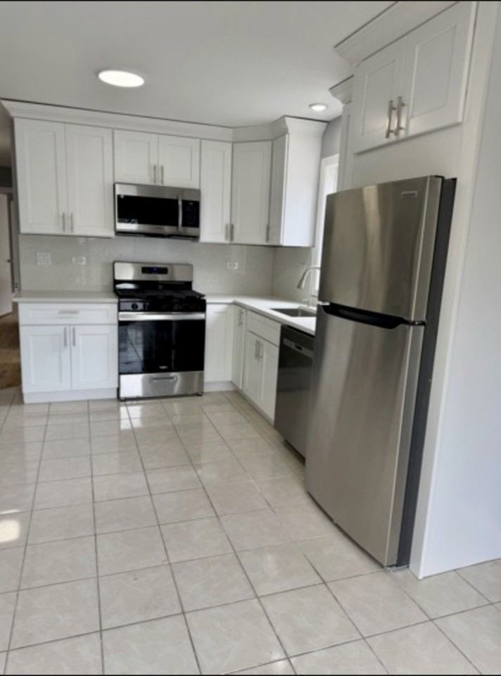 12230 S Mcdaniels St #1 - Photo 3 of 10